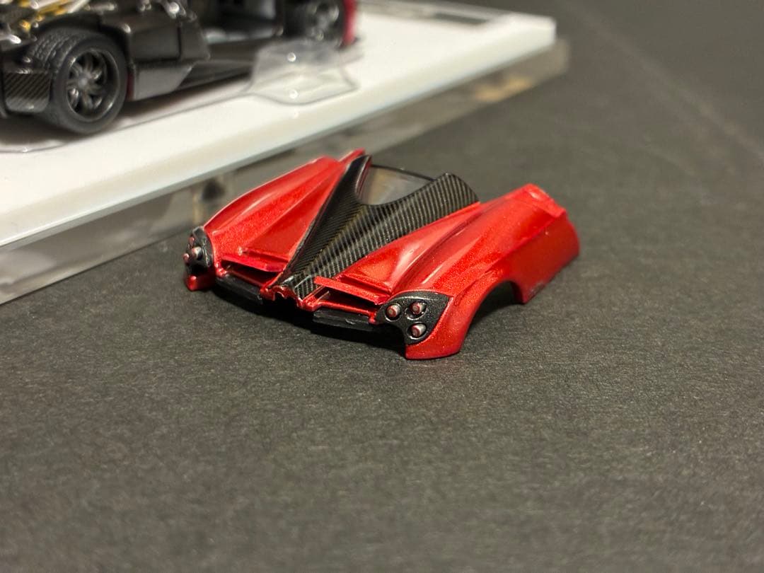 HKM Premium 1/64 パガーニ ウアイラ　999台限定