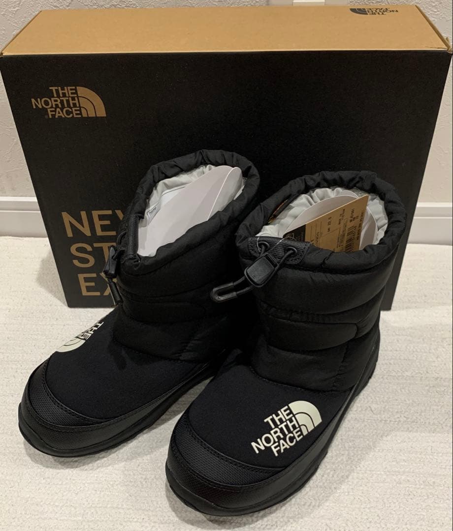 新品未使用品　 NORTH FACE スノーブーツ 22.0 cm ブラック