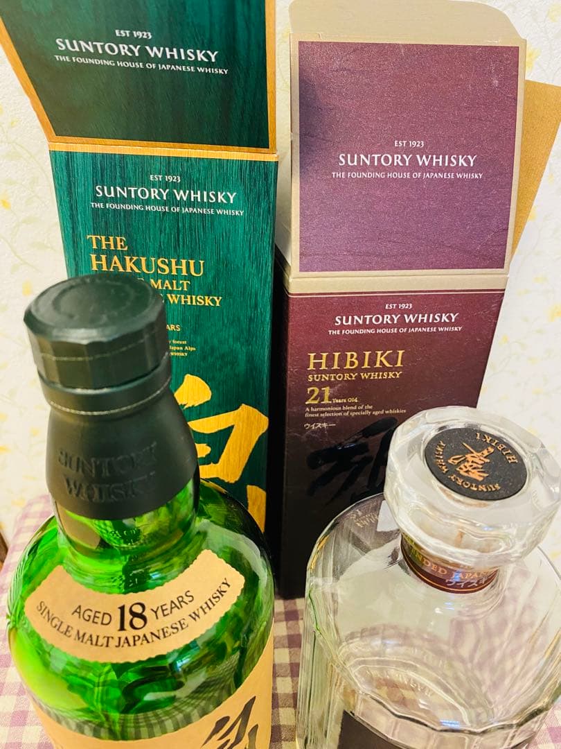 空瓶　空箱　白州 18年 & 響 21年