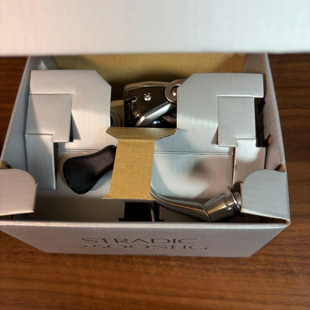 SHIMANO STRADIC 2500SHG スピニングリール