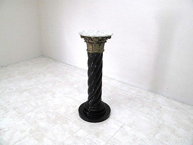 イタリア製 大理石コラム台 ブラックマーブル 螺旋柱 真鍮 ペデスタルスタンド