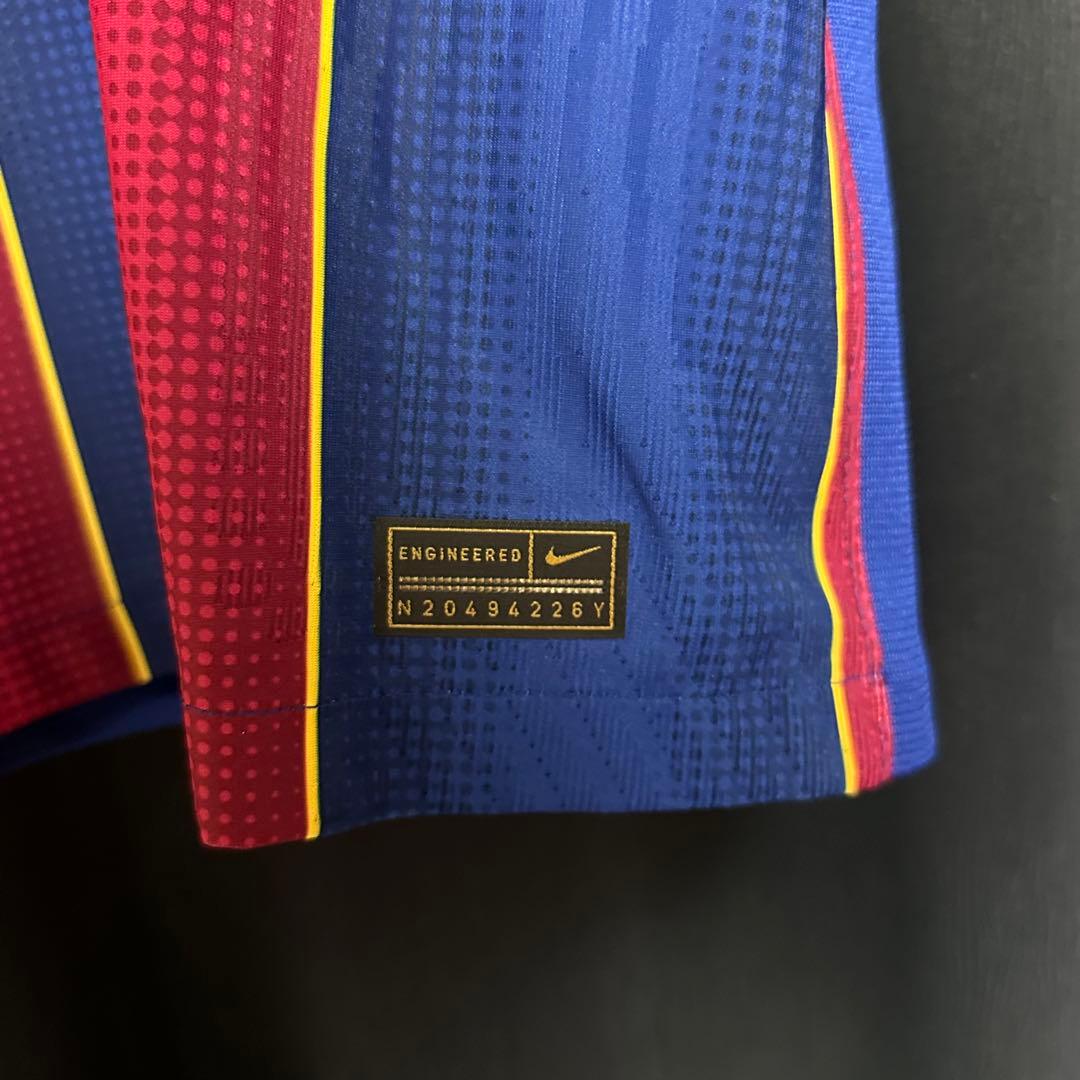 リオネルメッシ　直筆サインユニフォーム　バルセロナ　オーセンティック　 証明書付