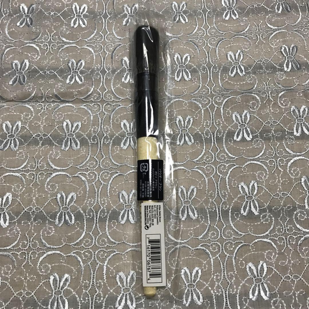 【新品未使用】ボビイ ブラウン パウダー ブラシ