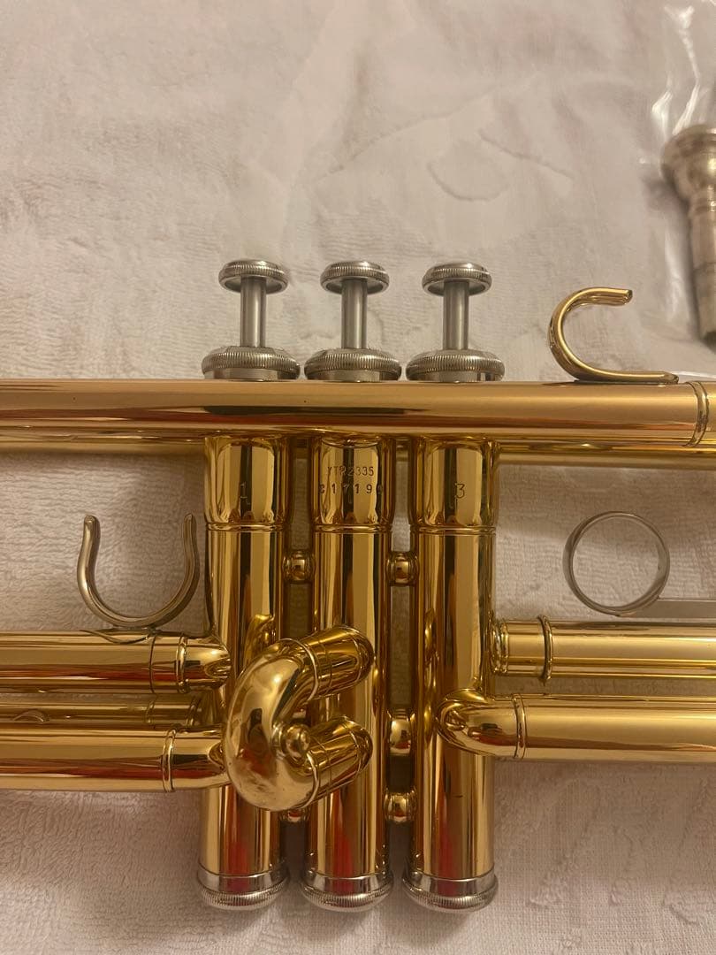 YAMAHA YTR-2335 トランペット本体 ケース付き.