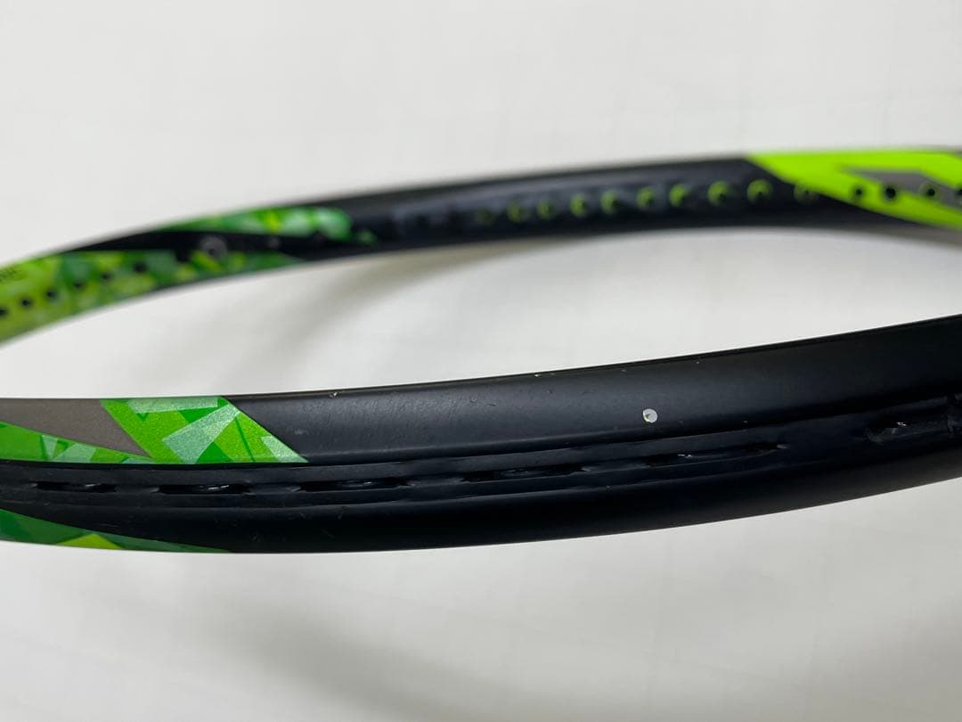 YONEX EZONEヨネックスイーゾーン100 LG2　軽量モデル