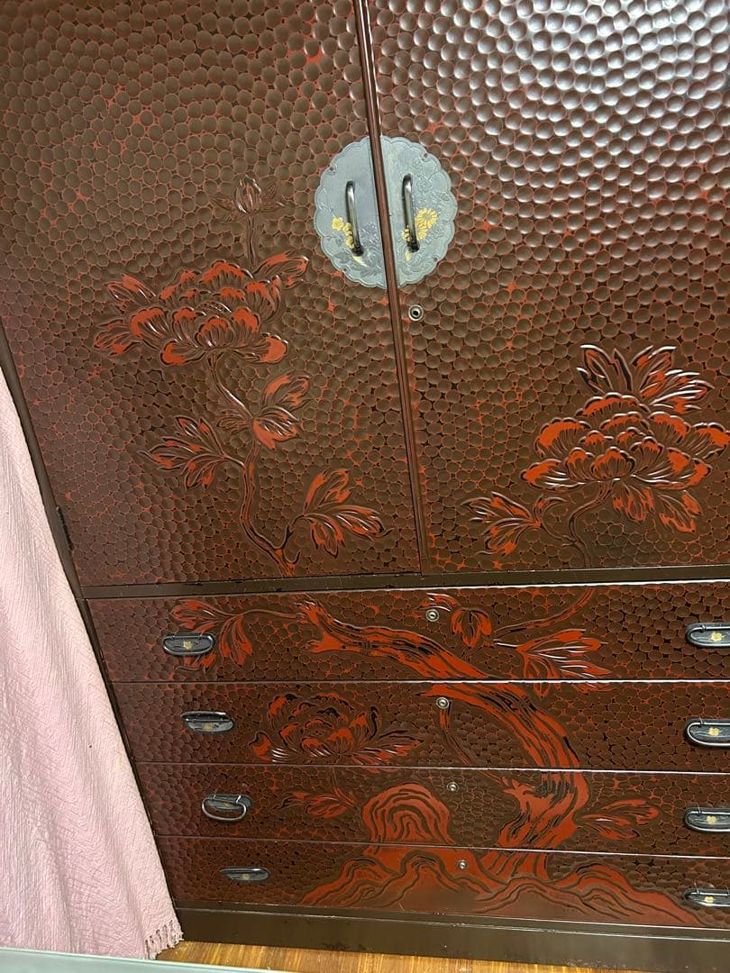 鎌倉彫　佐藤恵仙作　高級桐和箪笥4段引き出し 彫刻花模様