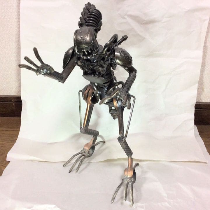 値下げ　エイリアン 鉄製廃材アート