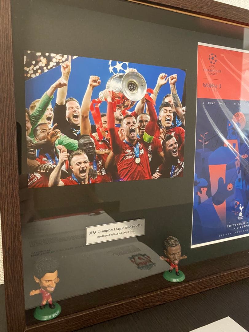 リバプール　2019年チャンピオンズリーグ決勝　直筆サイン入り　プログラム