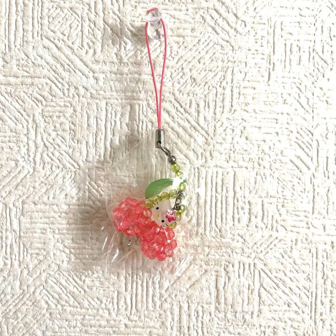 レア‼️キャラクター付きクリスタルビーズストラップ さくらんぼ チェリー
