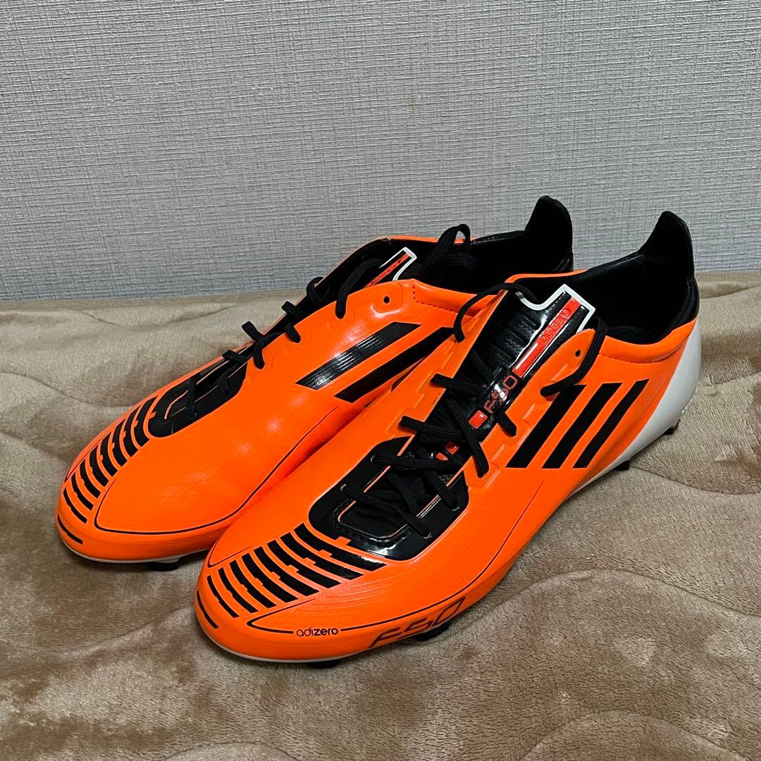F50アディゼロ 未使用　26.0