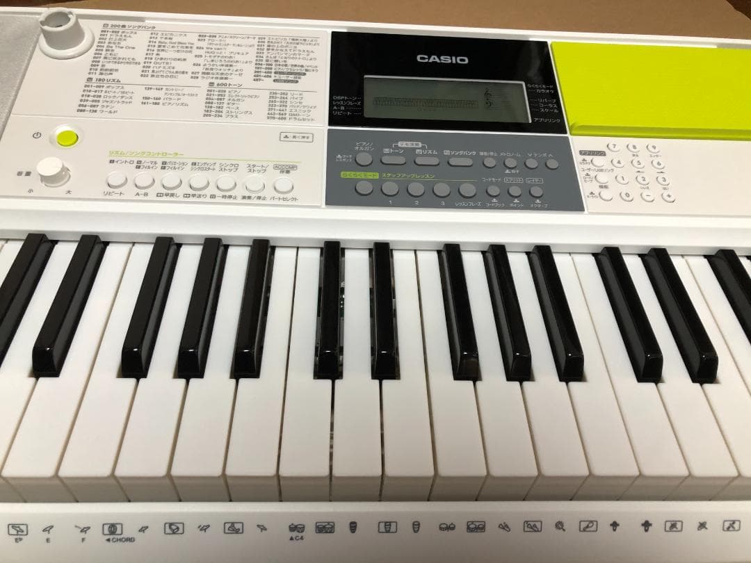中古　CASIO LK-511　光ナビゲーションキーボード　カシオ　ペダル付