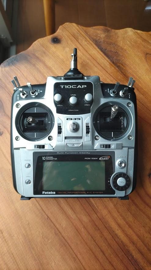 フタバの送信機T10Cと2.4GHz FASSTモジュールTM-10のセット