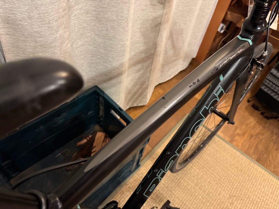 【東京】Bianchi クロスバイク マッドブラック 700c 2×8s