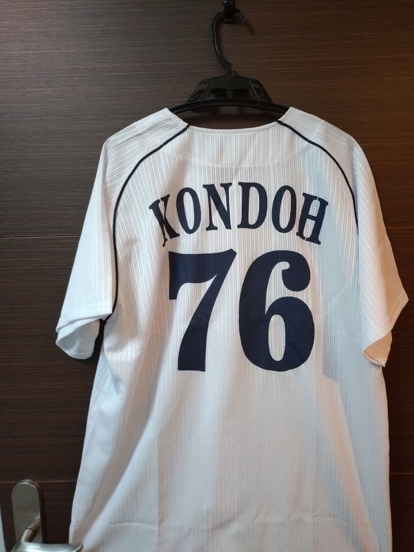 中日ドラゴンズ　古本、ユニフォーム、Tシャツ、ボール、まとめ売り