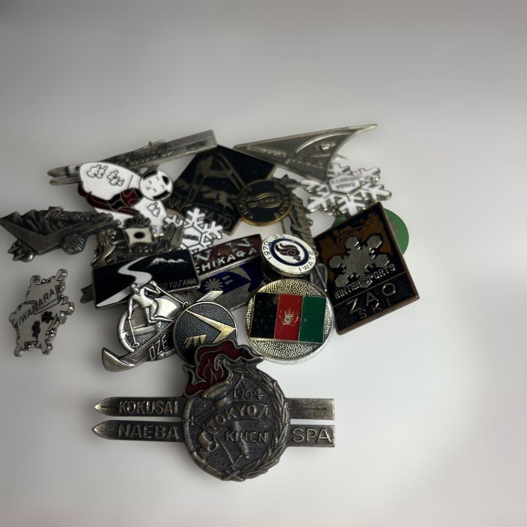 登山記念の山バッジやピンバッジの20個　まとめ売り