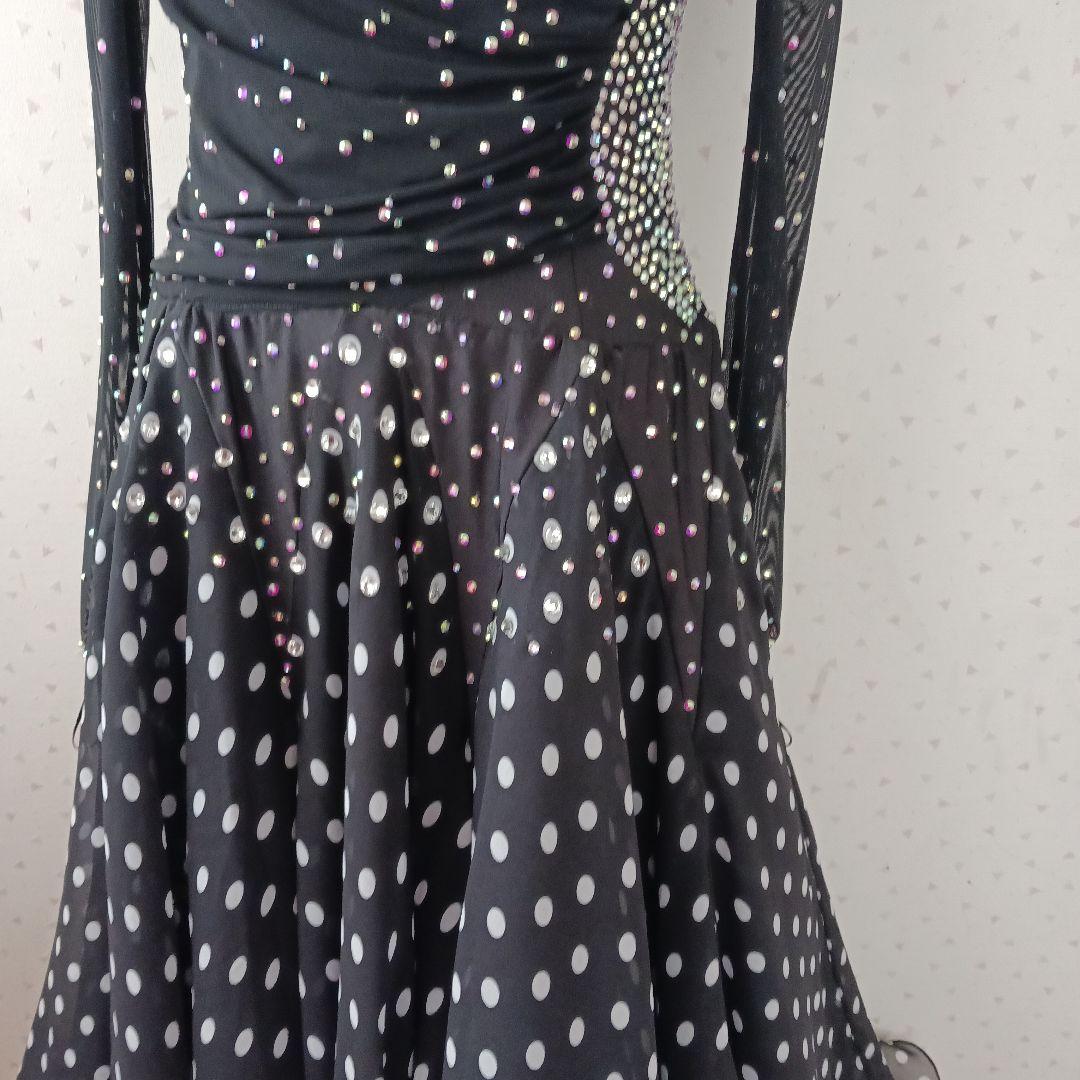 社交ダンス用ドレス 黒と白の水玉模様