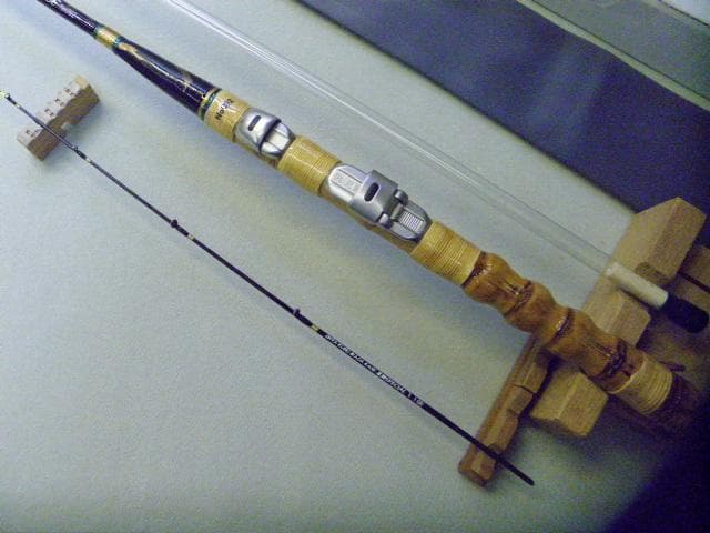 ★(092-1)手作り（肘当て付き】カセ・筏竿(139cm)【大特価】太田工房★