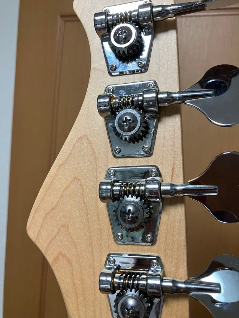 Bacchus Universe Series エレキベース レッド