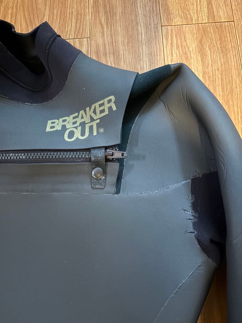 ブレイカーアウト セミドライ ウェットスーツ5mm ML相当