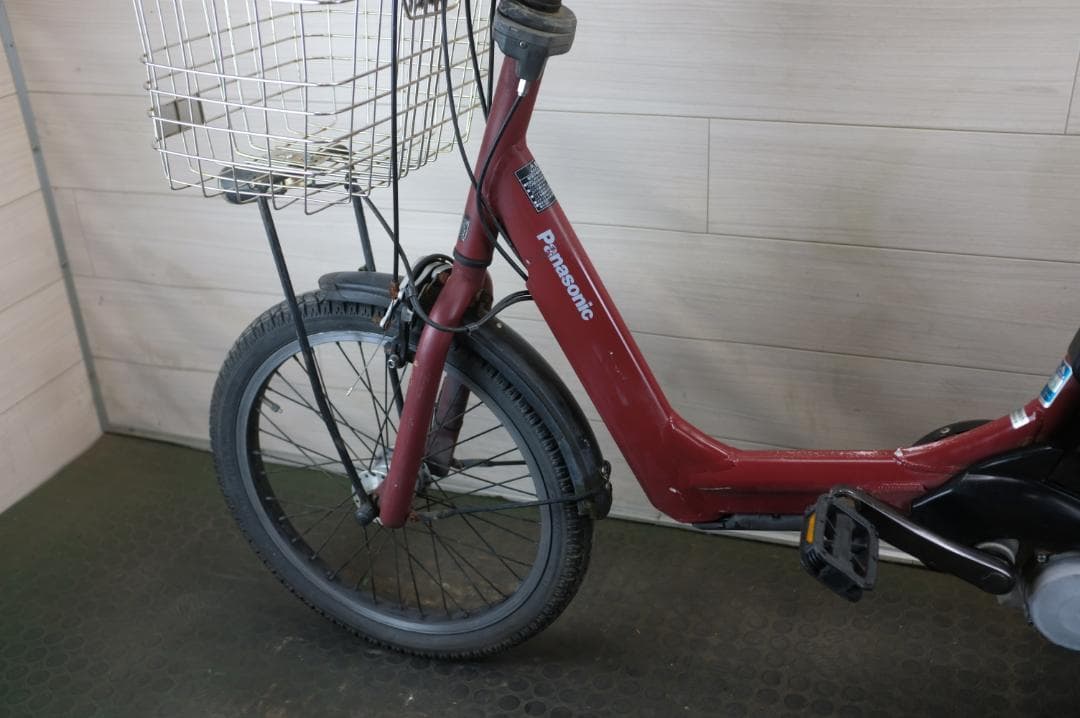 ゆゆ )パナ ギュットアニーズ20インチ3段8.9Ah(5点灯) 充あり