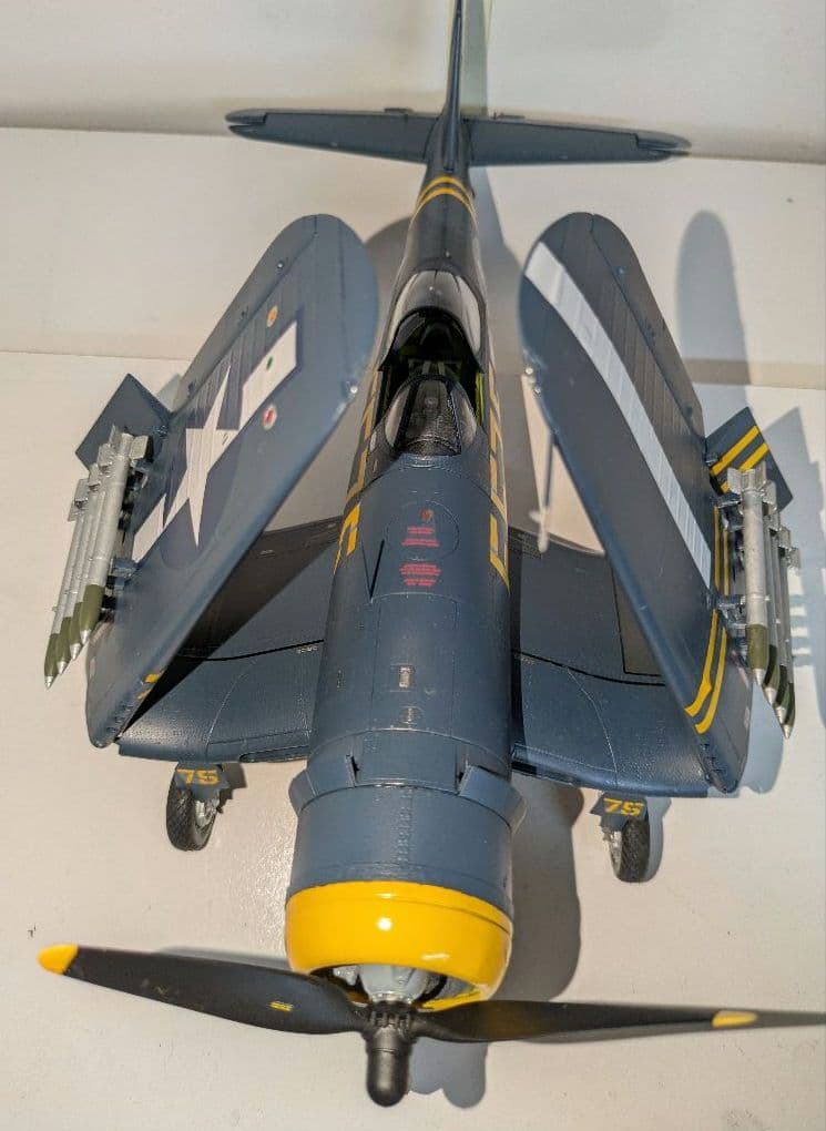 コルセアF4U-1D(プラモデル完成品1/32)