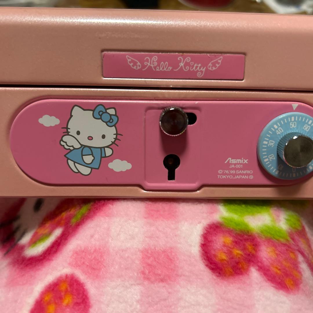 ハローキティ貴金属小型金庫(レア)