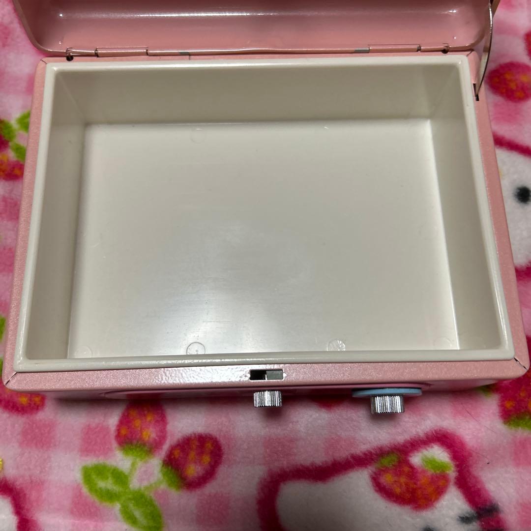 ハローキティ貴金属小型金庫(レア)