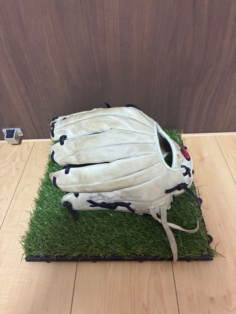 NIKE 一般軟式用内野手グラブ