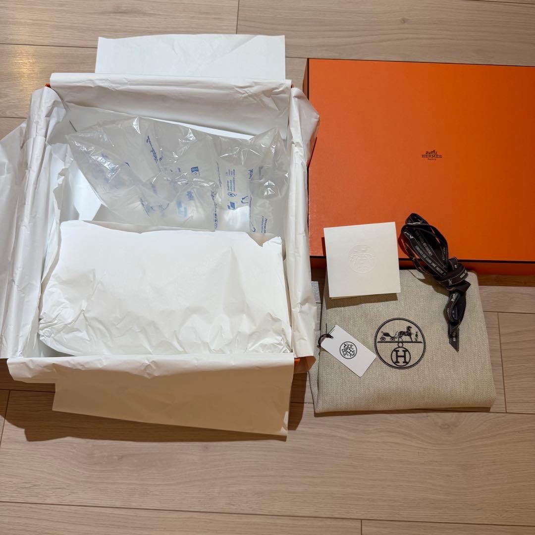 【新品未使用】2025年正規店購入　エルメス　ケリー28 空箱　HERMES