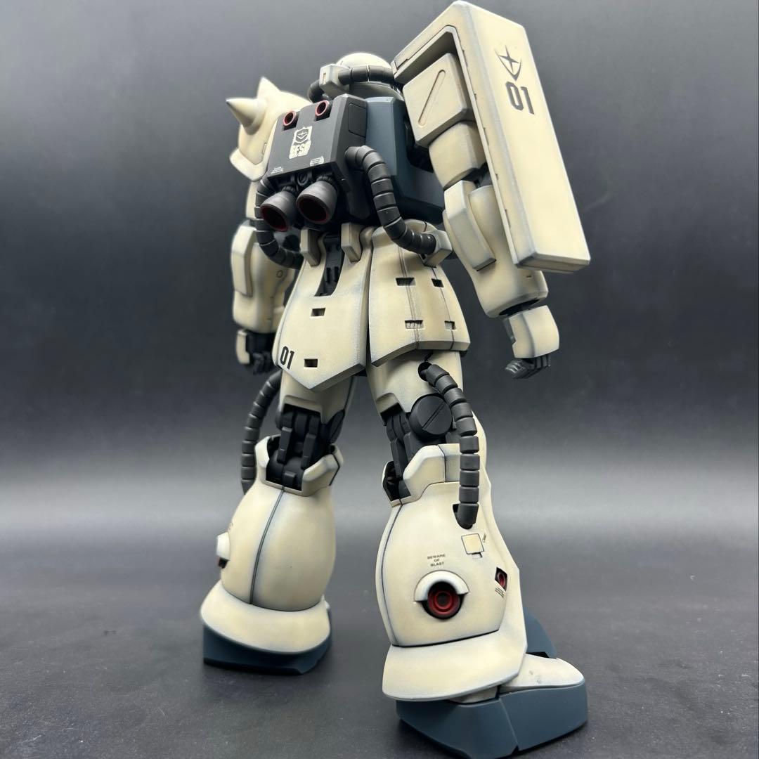 ガンプラ塗装済完成品 MGザクIIF2型（連邦軍仕様）