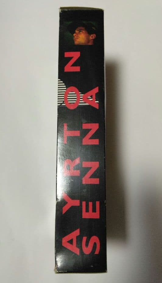 アイルトン・セナ　フィギュア　ヘルメット　ストラップ