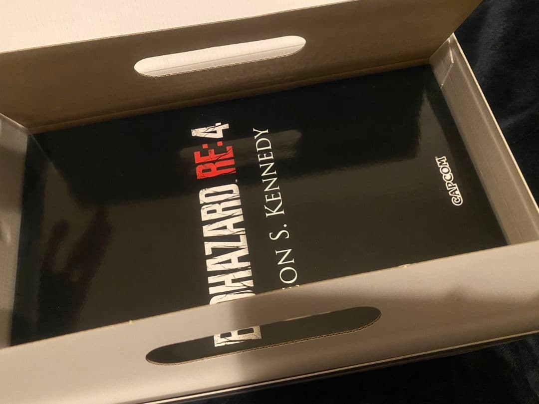 PS4 バイオハザードRE:4 コレクターズエディション