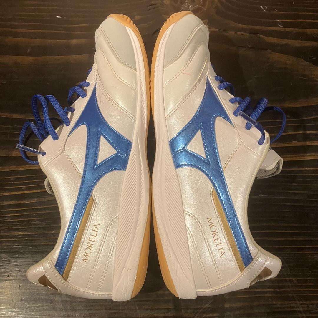 MIZUNO　フットサルシューズ　MORELIA　白/水色/ゴールド　26.5