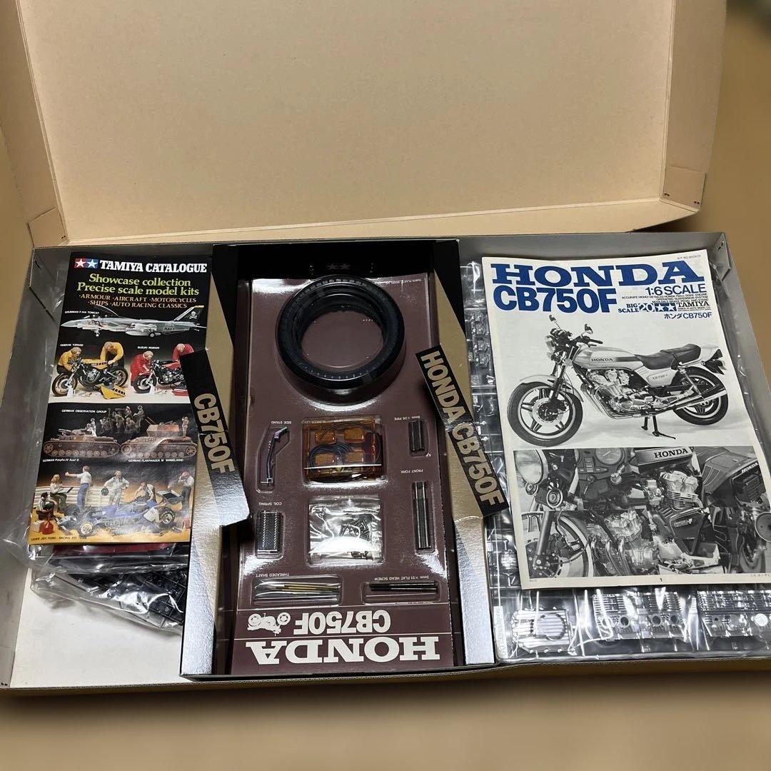 TAMIYA 1:6 ホンダ CB750F プラモデル