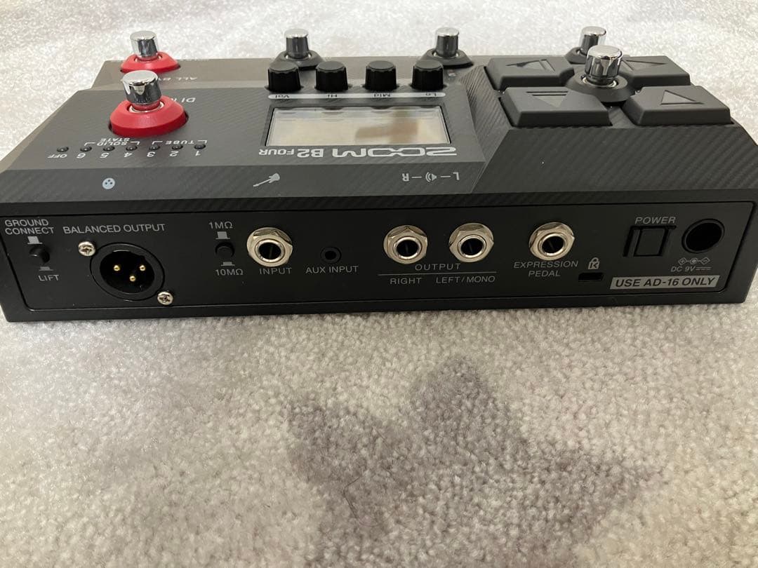ZOOM B2 Four ベースエフェクター+ボリュームペダル