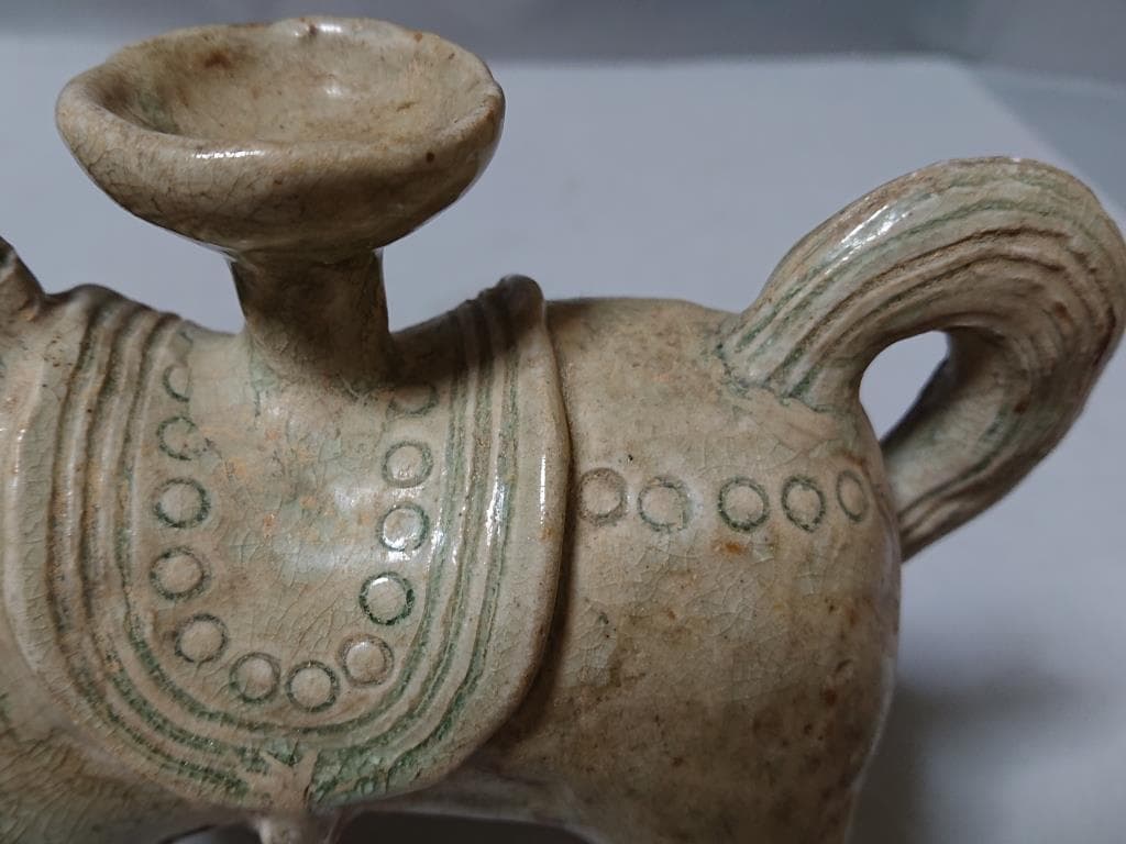 コレクター収集　タイ　バーン窯　青磁馬造形物　15～16世紀