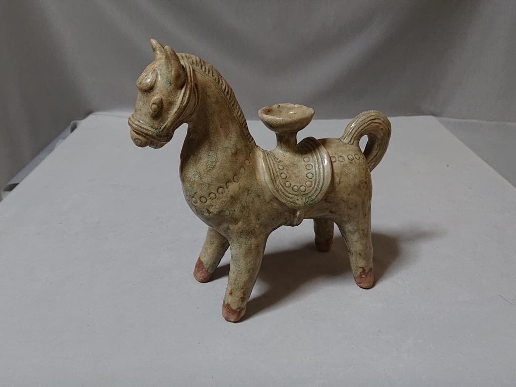 コレクター収集　タイ　バーン窯　青磁馬造形物　15～16世紀