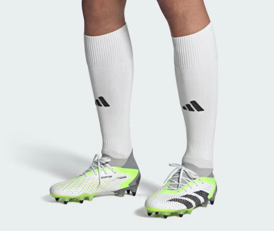 新品 25.5cm アディダス プレデター アキュラシー.1 サッカースパイク