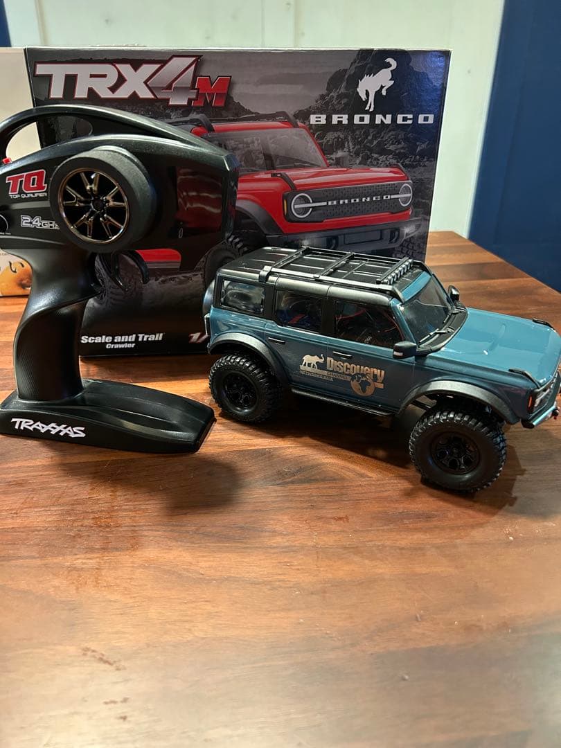 Traxxas trx4m フォードBroncoグレーオフロードRCカー
