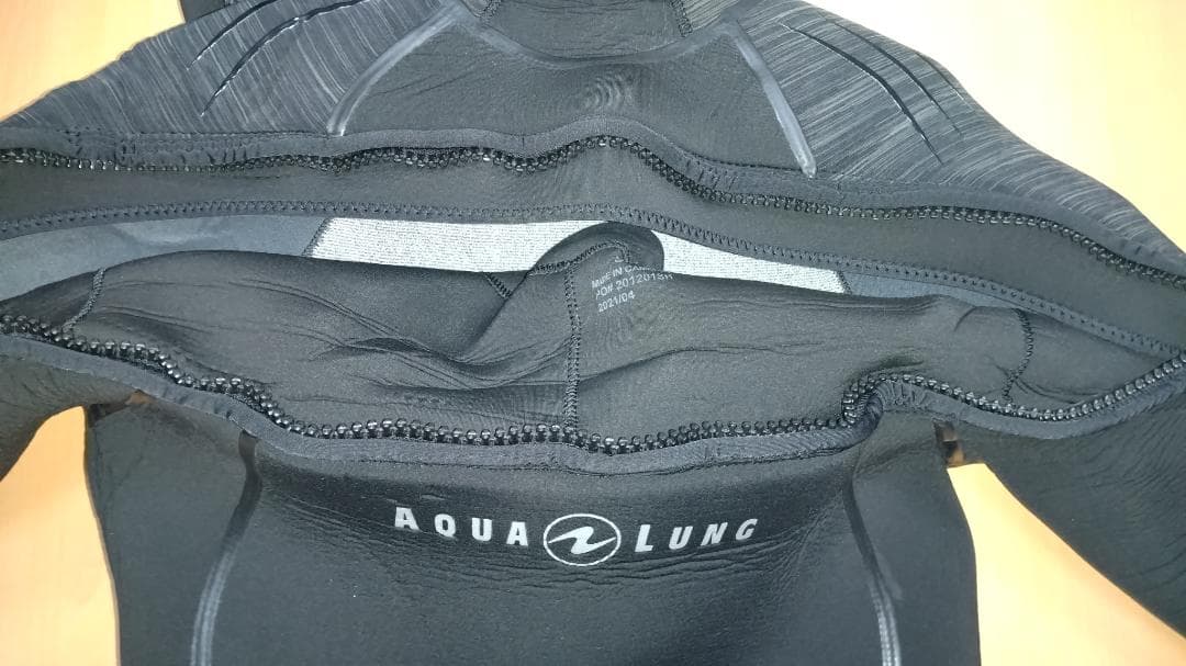 【1回使用品】8mm×7mm セミドライスーツ アクアラング，メンズ，SMサイズ