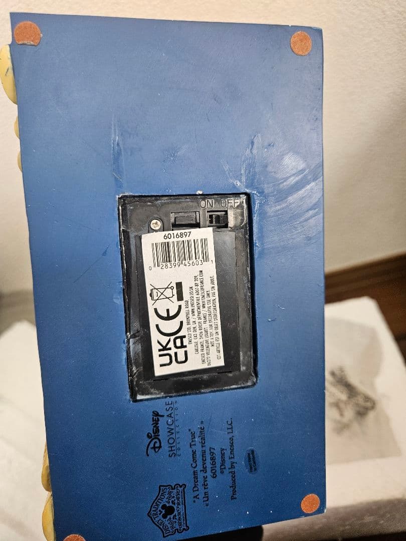 ディズニー　ショウケース　ラプンツェル　フィギュア　ライト付き