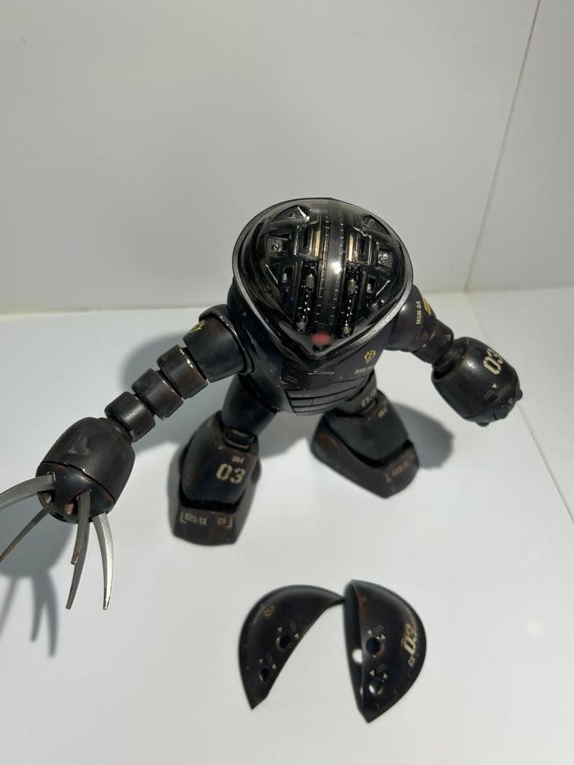 プラモデル　ガンプラ　模型　組立済　HG 1/144 アッガイ　完成品　全塗装