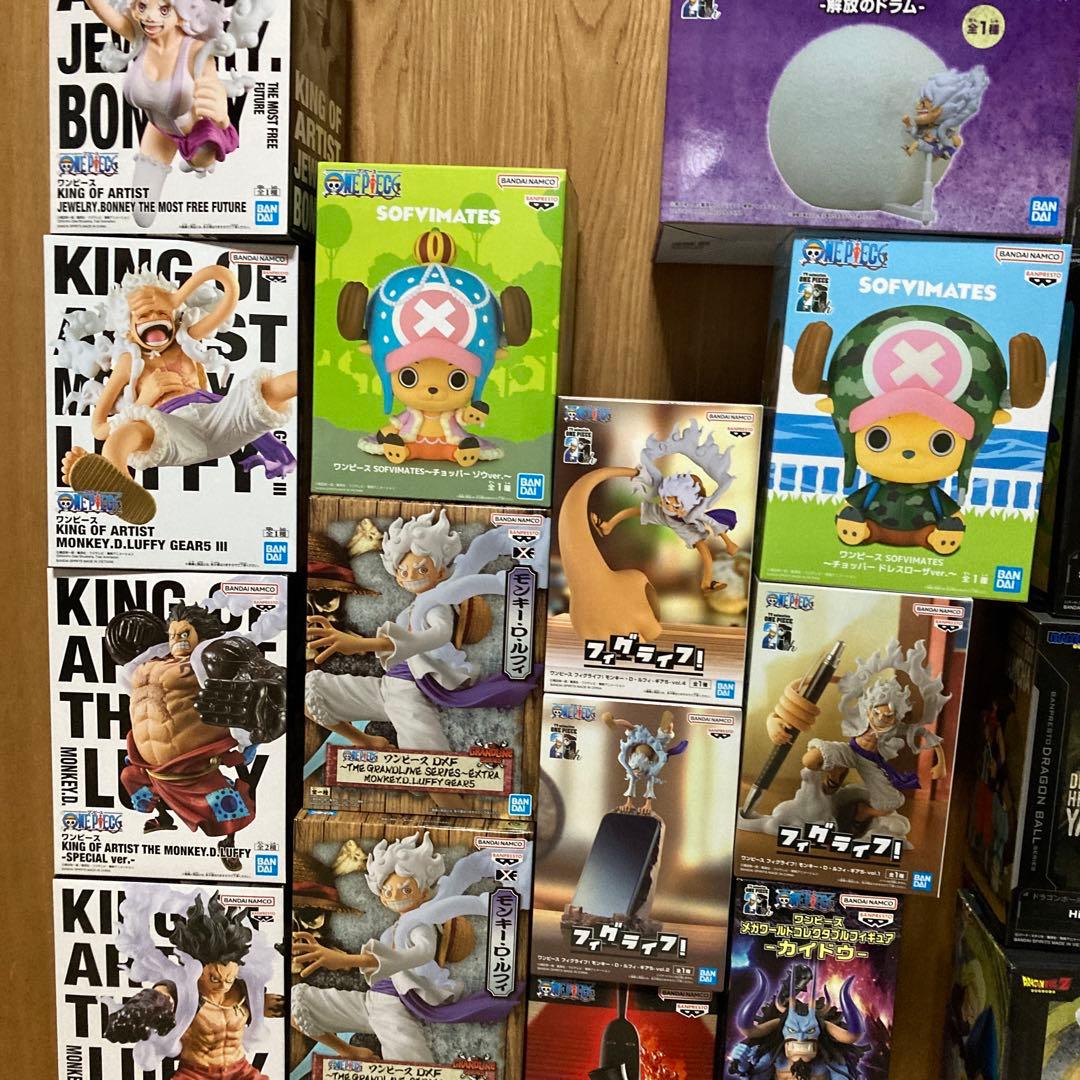 ドラゴンボール・ONE PIECEジャンプ 系大人気フィギュア４４体まとめ売り