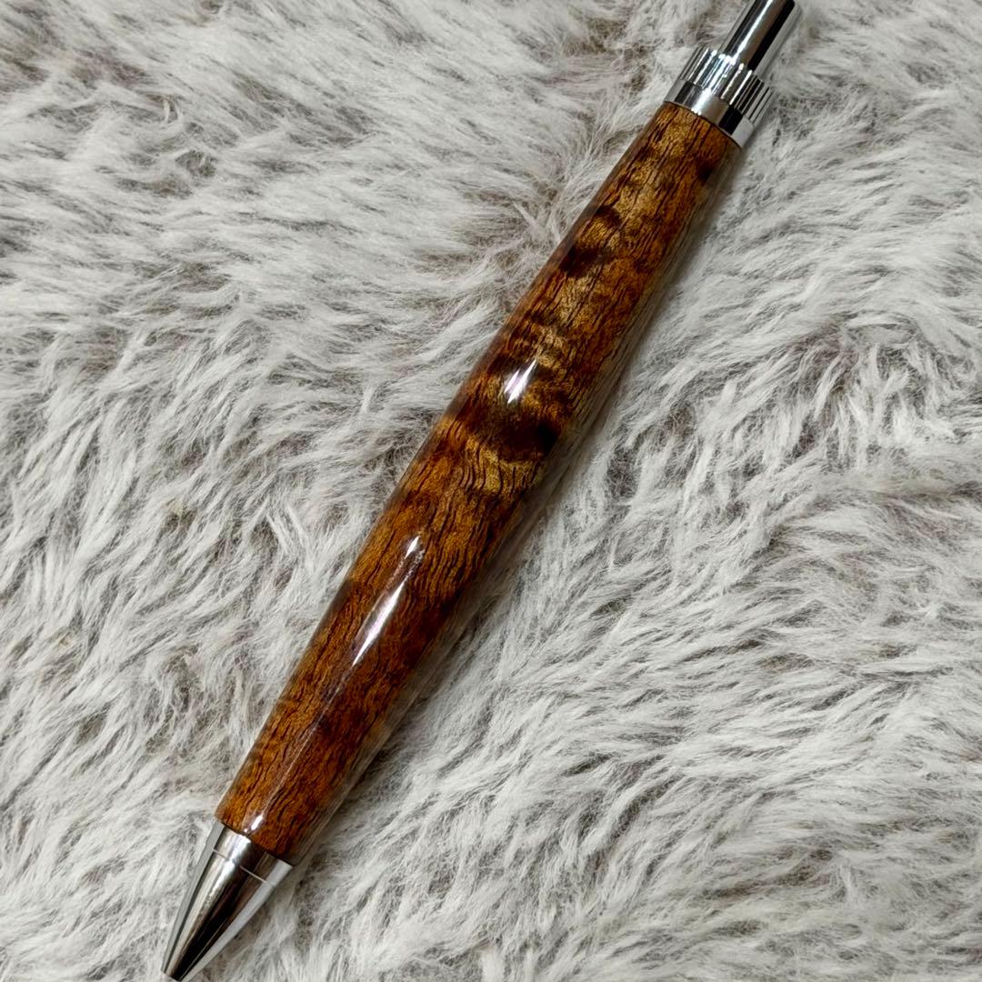 木軸ペン　ラッカー仕上げ　楽器　ギター　ハワイアンコア
