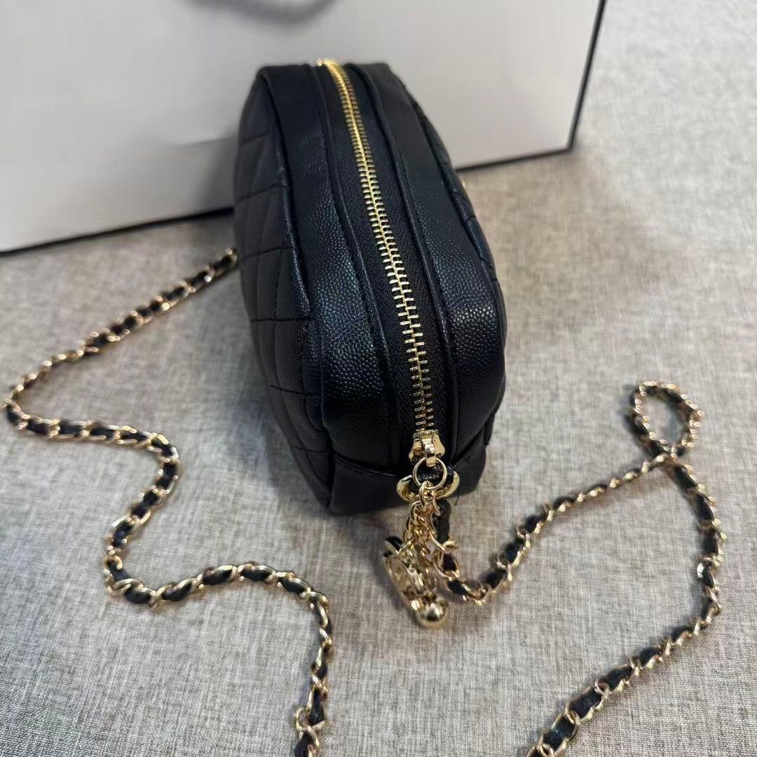 VIP会員限定 ノベルティ キャビアスキンショルダーバッグ ゴールドチェーン