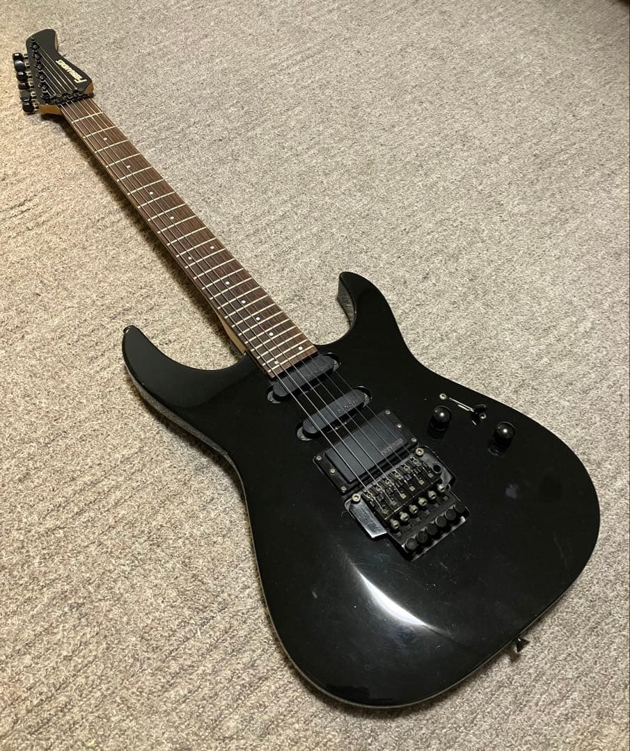フェルナンデス　フロイドローズ ブラック　旧アクティブ回路　パッシブエレキギター