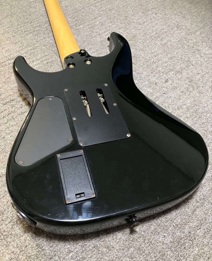 フェルナンデス　フロイドローズ ブラック　旧アクティブ回路　パッシブエレキギター