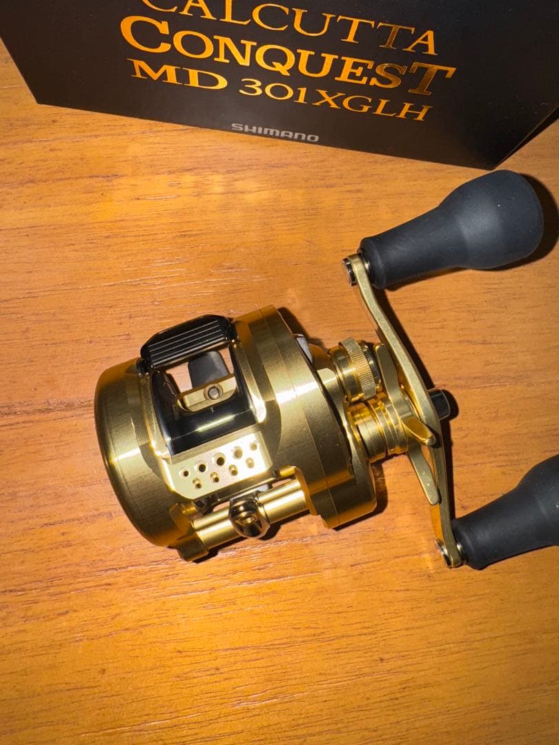 リール CALCUTTA CONQUEST 301XGLH