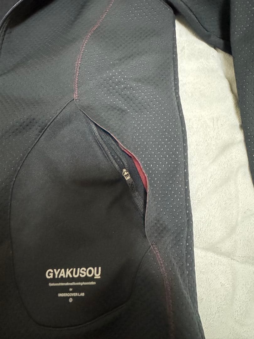 GYAKUSOU ランニングジャケット