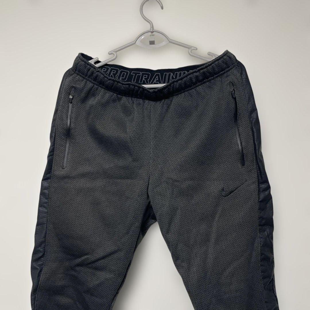 バラ不可　Nike フード付きジャケット ブラック　セットアップ